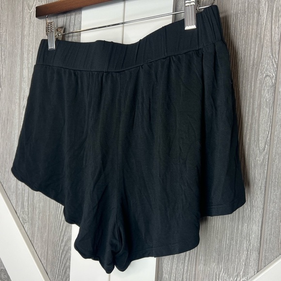 D11.15 Citrus Lounge Shorts inseam 3” and rise 10.5” - Picture 4 of 4